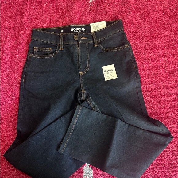 Jeans - Picture 3 of 7